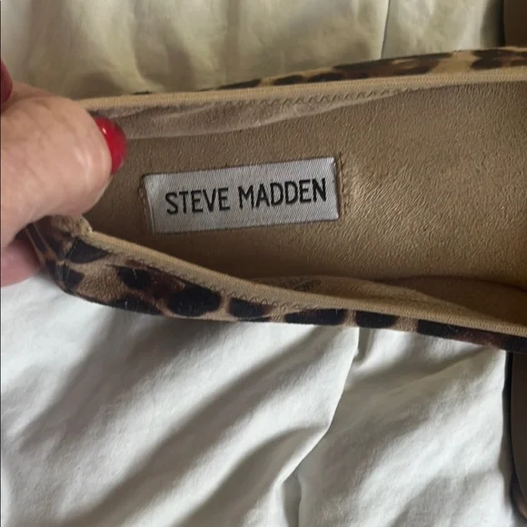 Steve Madden Leopard Print Flats Brown Tan - Picture 3 of 7